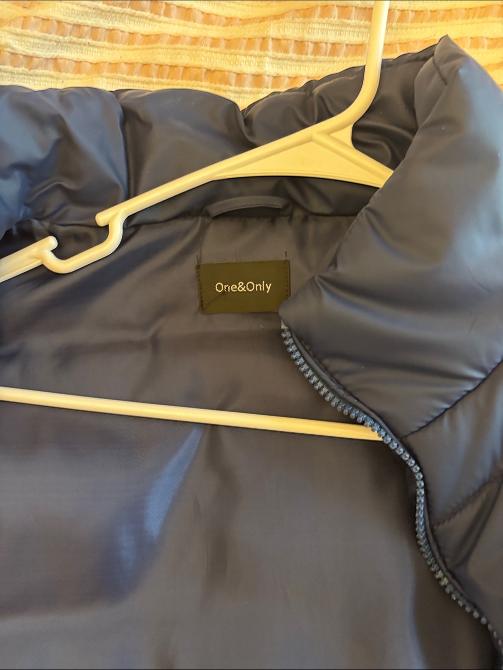 Sleeveless Quilted Puffer Vest - Dark Blue - Picture 3 of 6